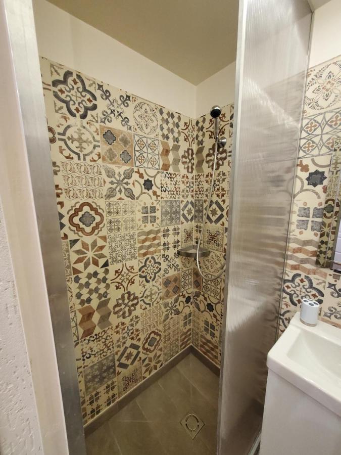 Economy Rooms And Apartments Βουδαπέστη Εξωτερικό φωτογραφία